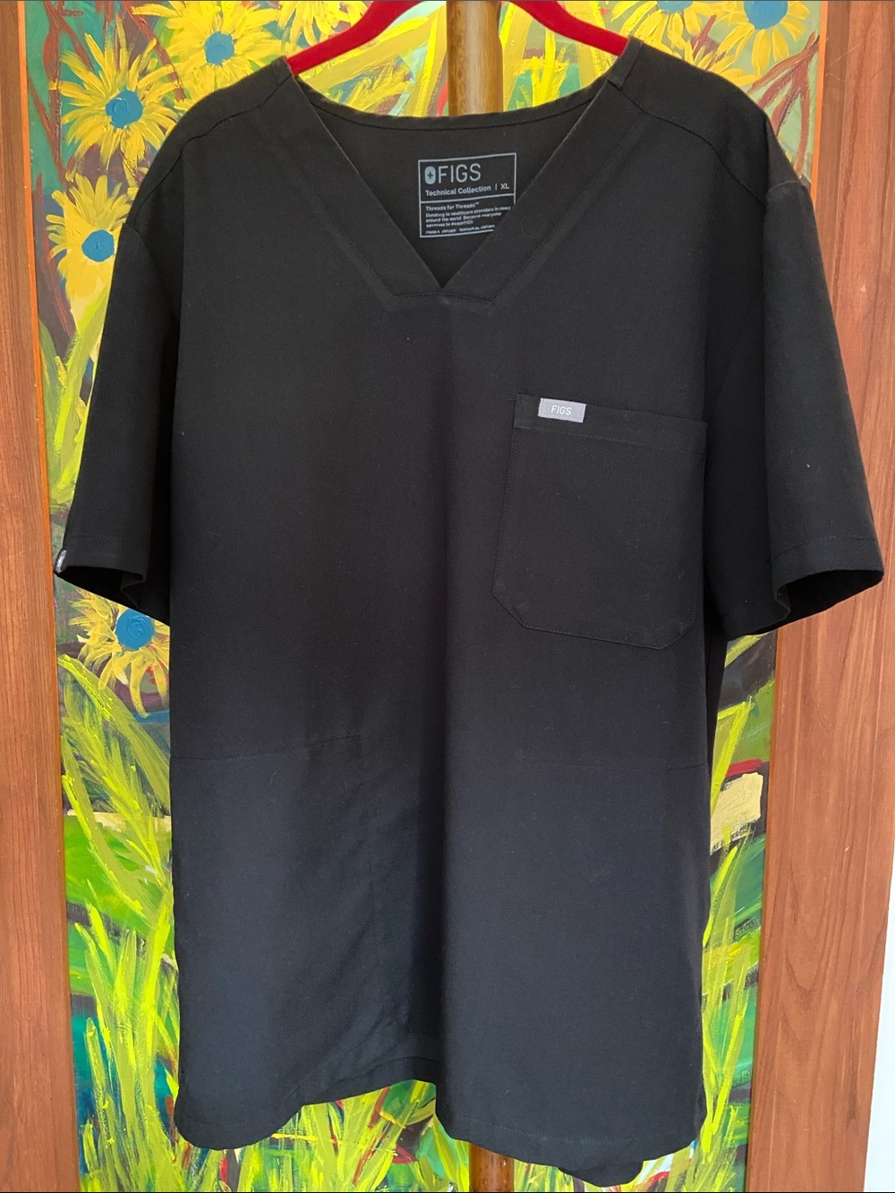FIGS Black Short Sleeve V-Neck Scrub Top